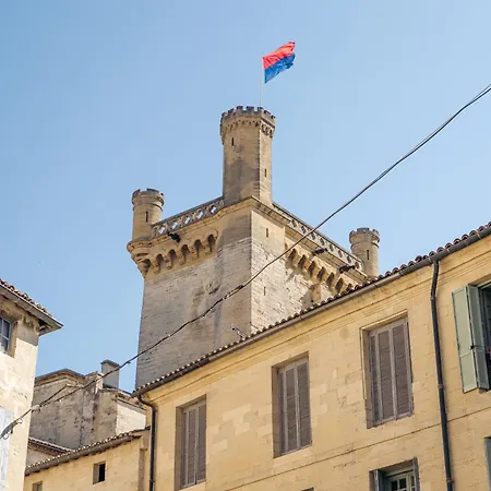 Sur Les Toits D'uzes Yourhosthelper شقة