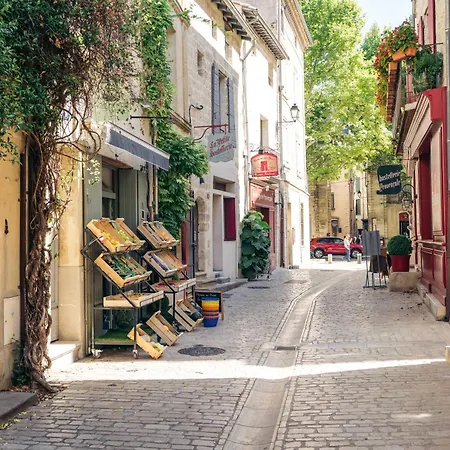 Sur Les Toits D'uzes Yourhosthelper شقة *