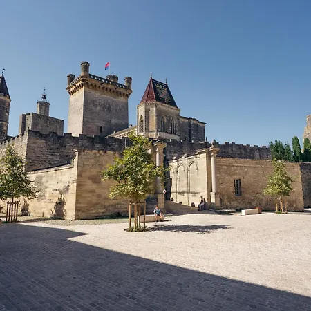 Sur Les Toits D'uzès Yourhosthelper *