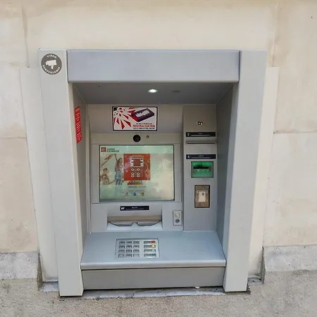 شقة Sur Les Toits D'uzes Yourhosthelper
