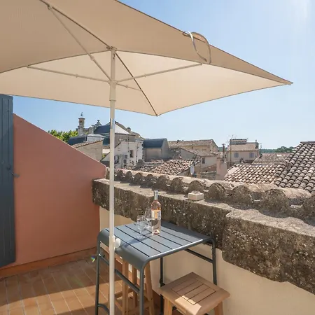 شقة Sur Les Toits D'uzes Yourhosthelper Uzès
