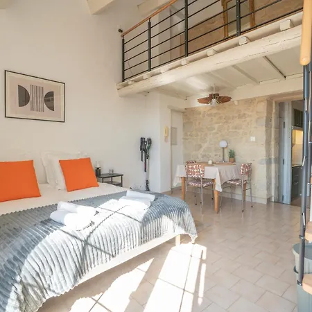 Sur Les Toits D'uzès Yourhosthelper Appartamento Uzès