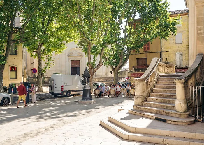 Sur Les Toits D'uzes Yourhosthelper דירה *